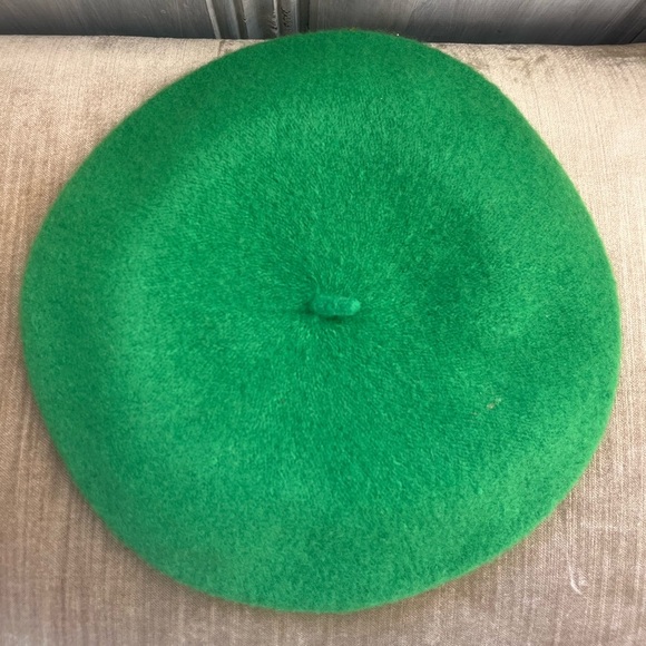 Kelly Green Beret Hat Parisian European French Emily in Paris St. Patrick's day - Picture 5 of 7